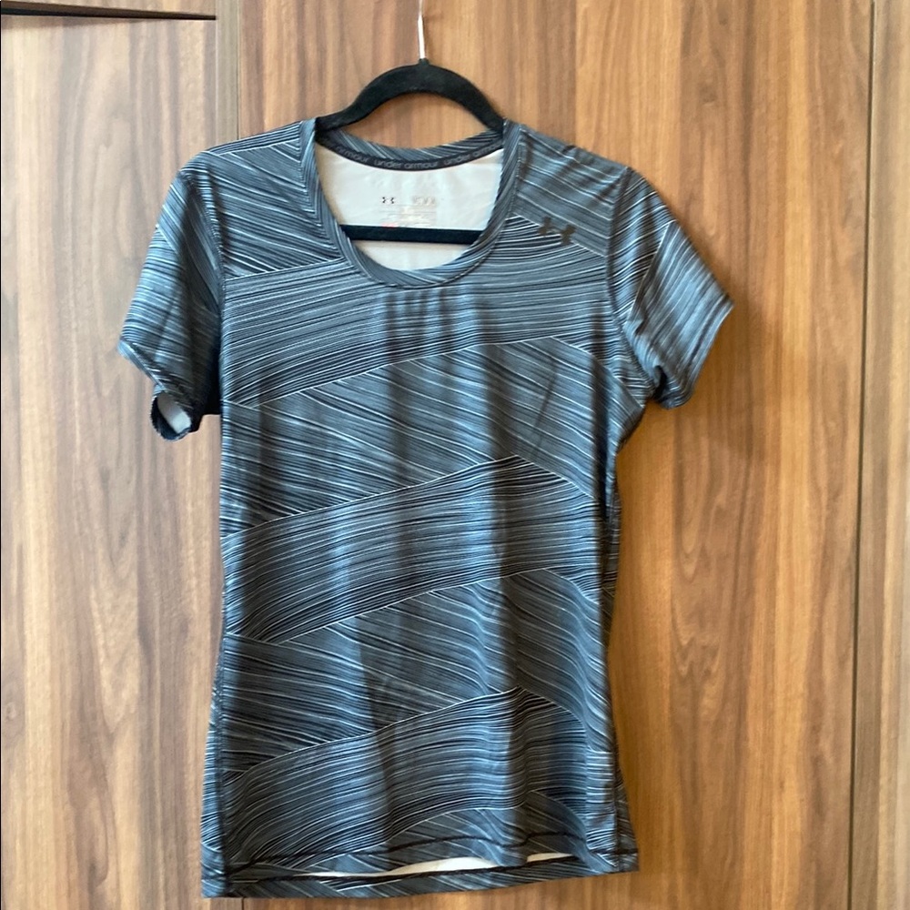 Under Armour Gray Fitted Graphic Tee